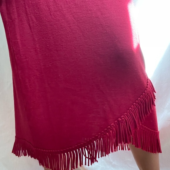 Beautiful Red Fringe Detail Skirt - Picture 2 of 10
